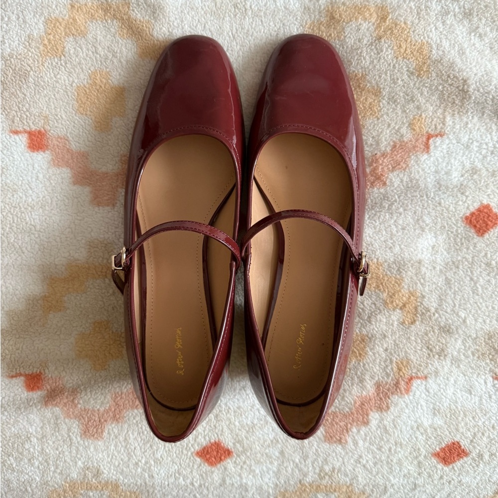 &other stories Mary Jane pumps in burgundy